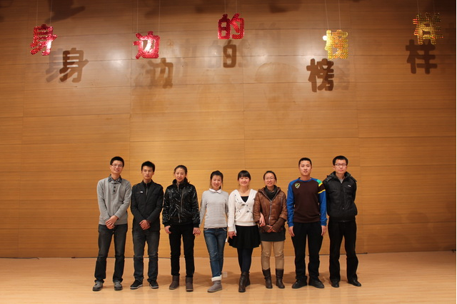 金沙990活动大厅2012优秀学生事迹报告会